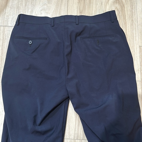 Calvin Klein dress pants size 33x32 - Picture 4 of 4